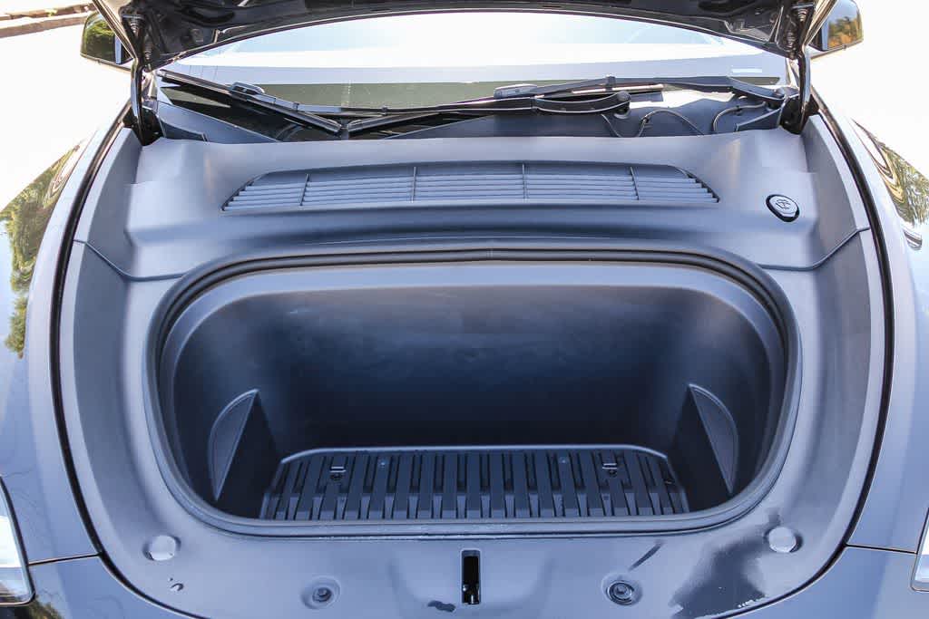 Thumbnail: 2023 Tesla Model Y - 26