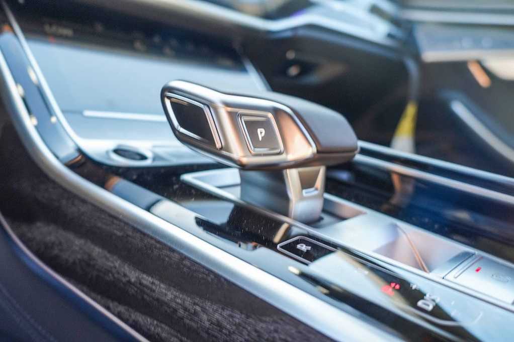 Thumbnail: 2026 Audi A8 - 25
