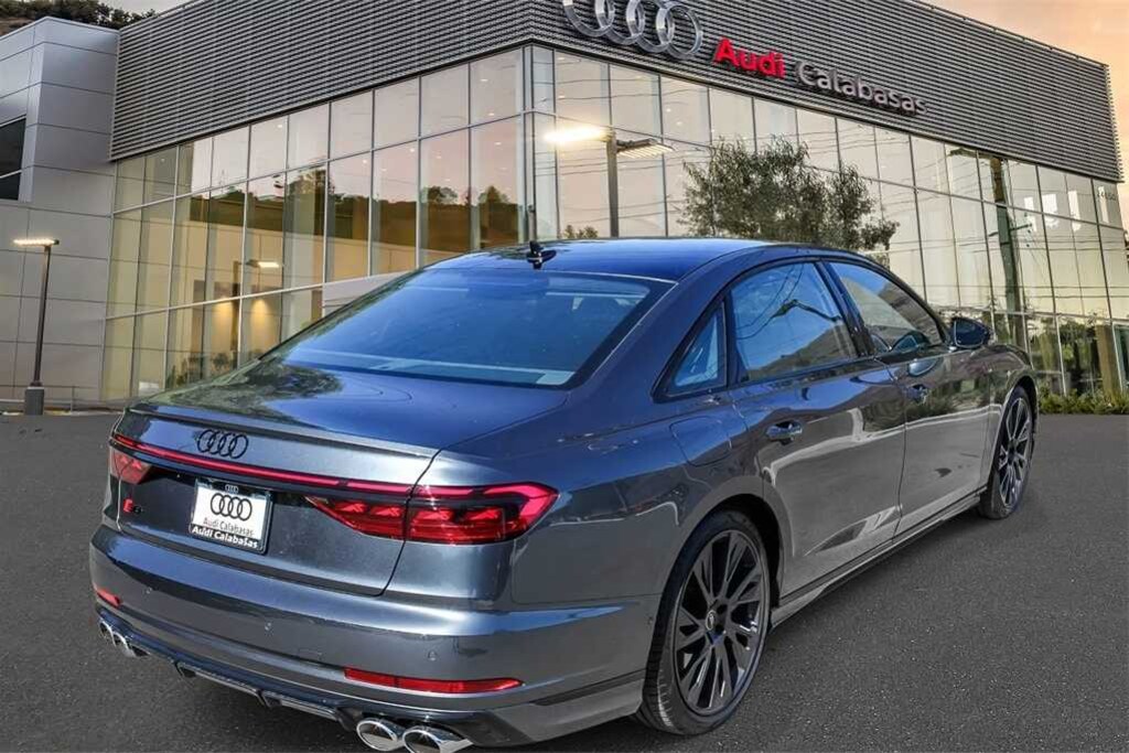 New 2025 Audi S8 4.0T Sedan