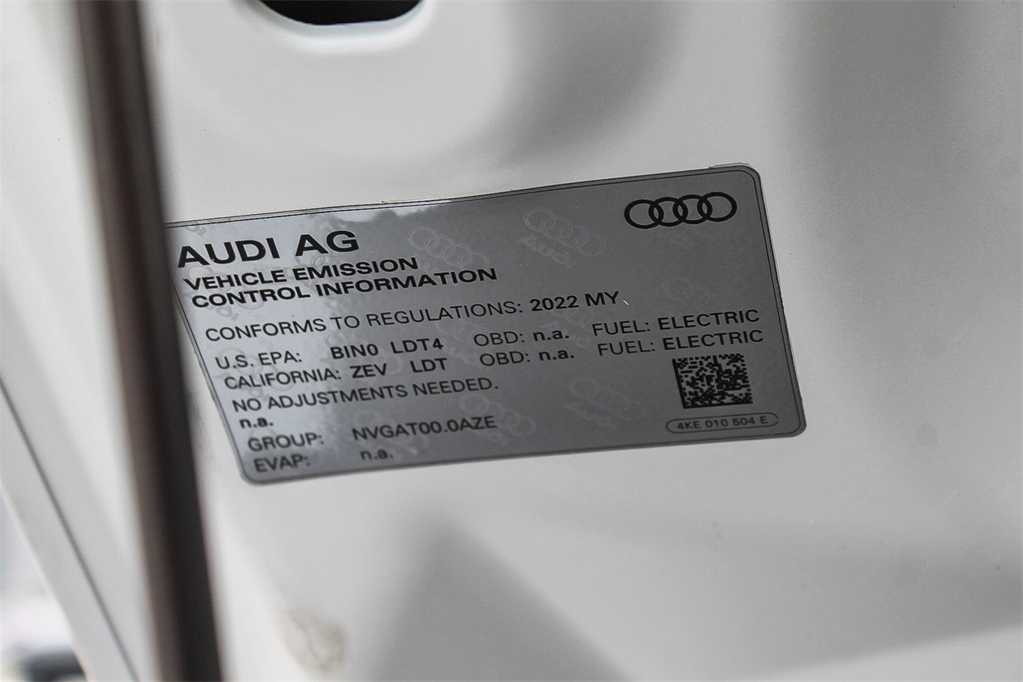 Thumbnail: 2022 Audi e-tron - 31