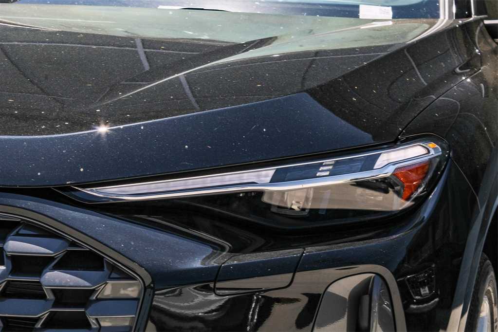 Thumbnail: 2025 Audi Q5 - 8