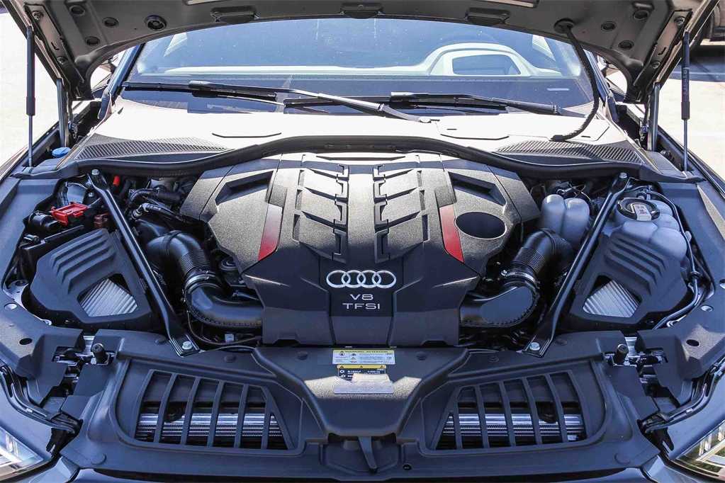 Thumbnail: 2025 Audi S8 - 24
