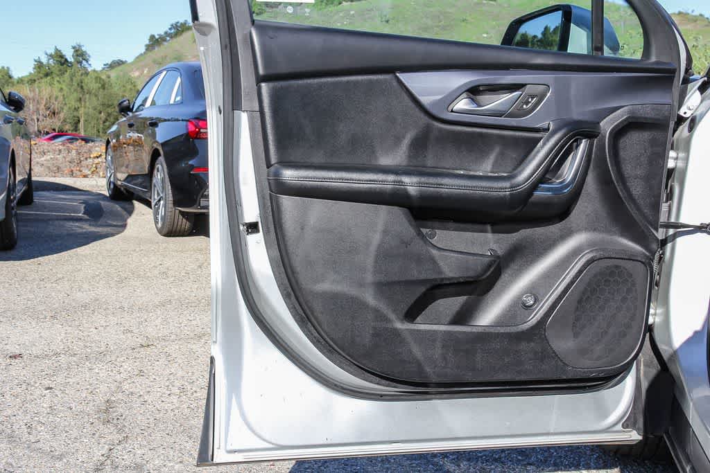 Thumbnail: 2022 Chevrolet Blazer - 21