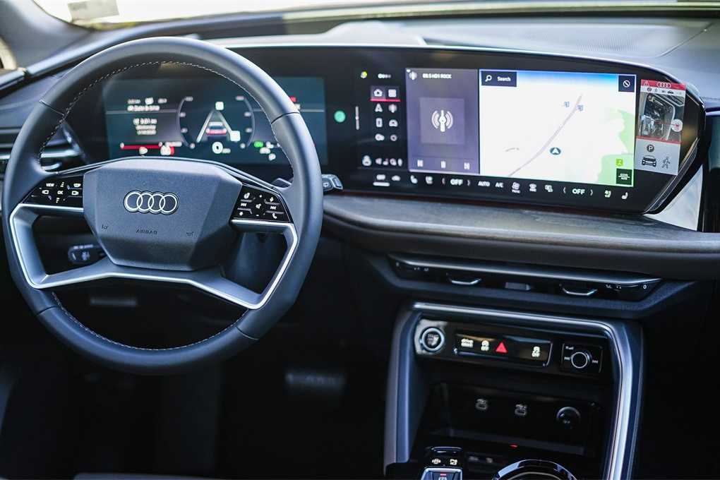 Thumbnail: 2025 Audi Q5 - 12