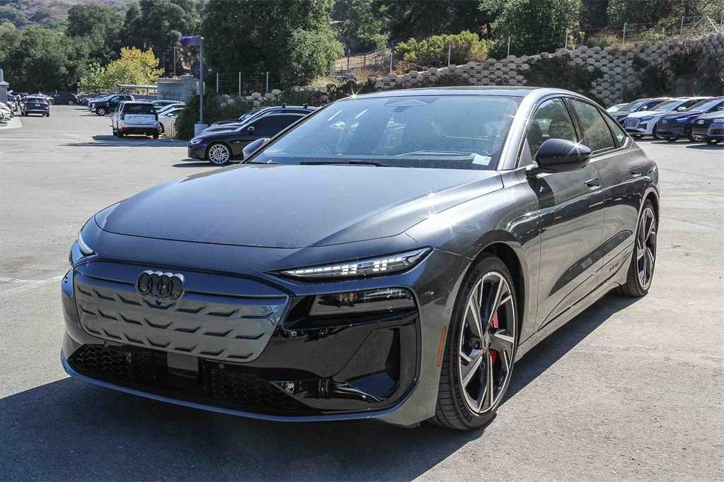 Thumbnail: 2025 Audi e-tron S - 7