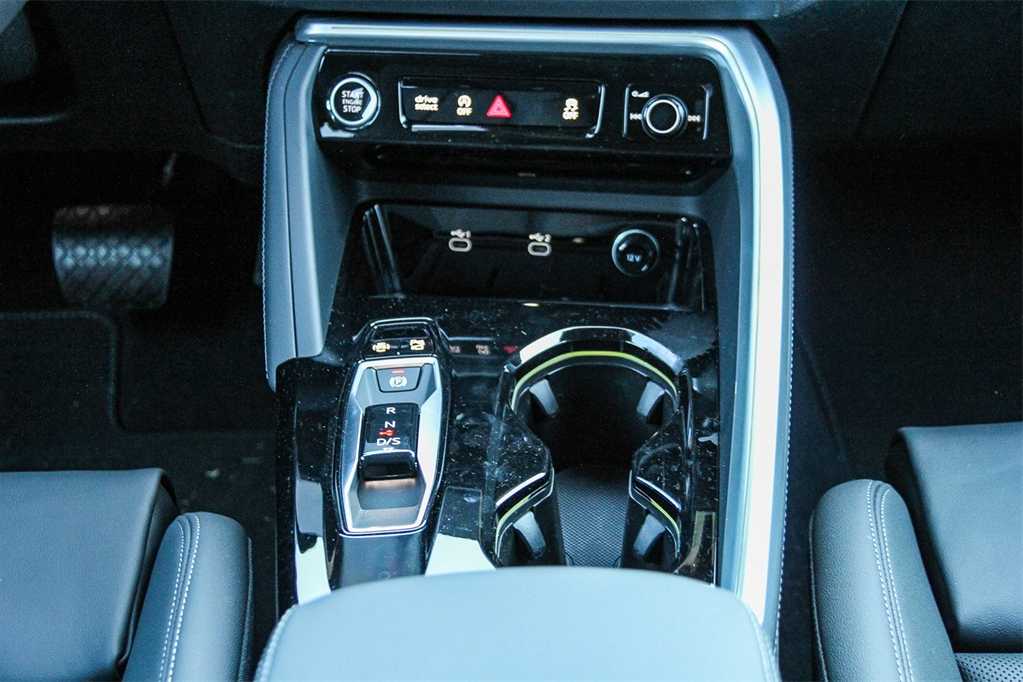 Thumbnail: 2025 Audi Q5 - 14