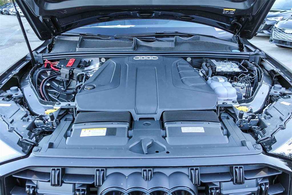 Thumbnail: 2025 Audi Q7 - 26