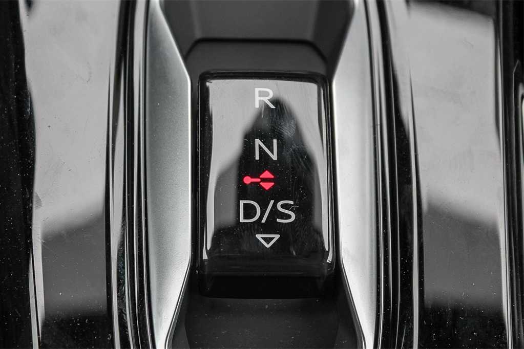 Thumbnail: 2025 Audi SQ5 - 22