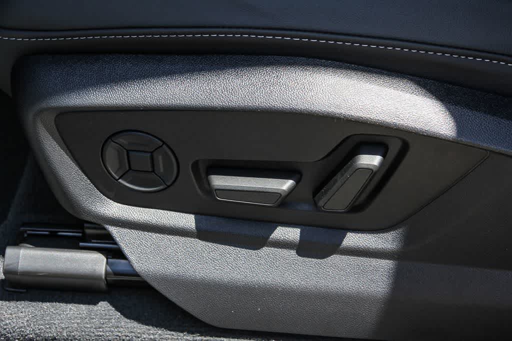 Thumbnail: 2026 Audi Q7 - 21
