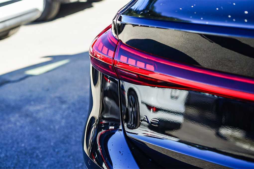 Thumbnail: 2025 Audi e-tron S - 10