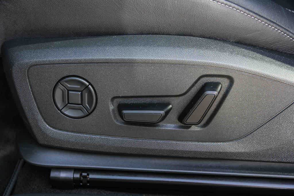 Thumbnail: 2025 Audi Q4 e-tron - 21