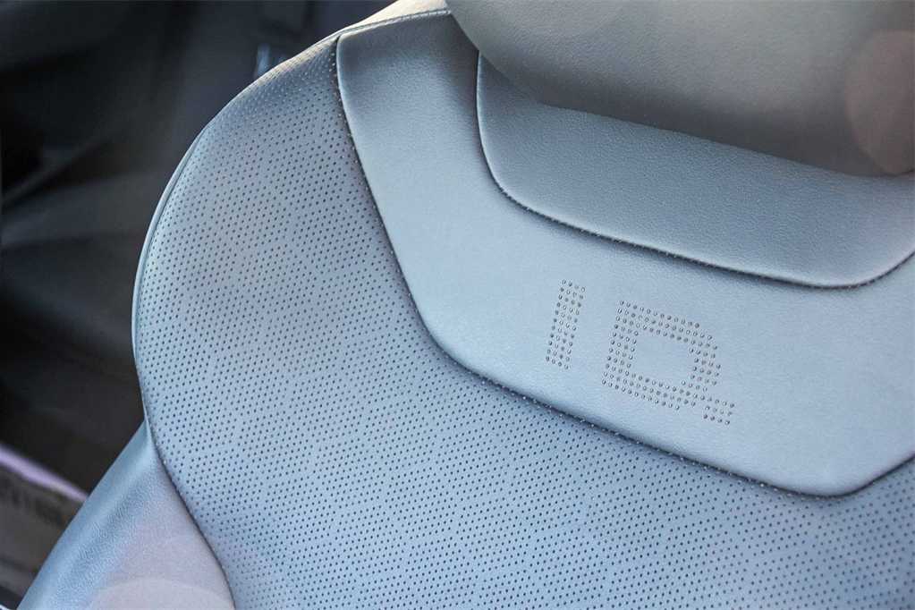 Thumbnail: 2023 Volkswagen ID.4 - 25