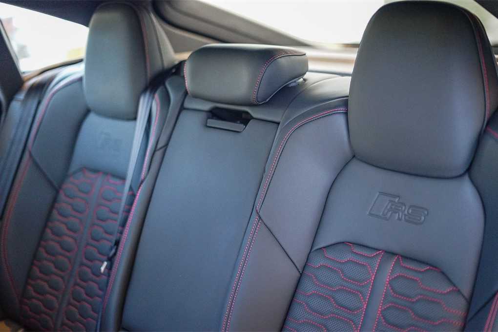 Thumbnail: 2026 Audi RS 7 - 13