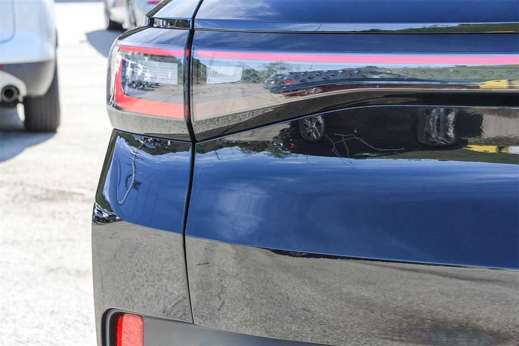 Thumbnail: 2023 Volkswagen ID.4 - 11