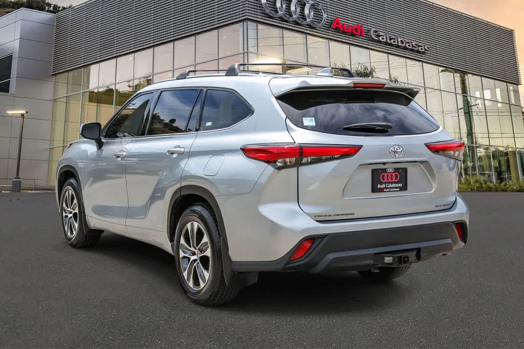 Thumbnail: 2021 Toyota Highlander - 2