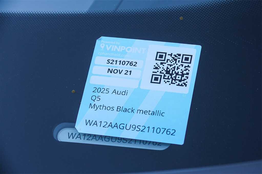 Thumbnail: 2025 Audi Q5 - 28