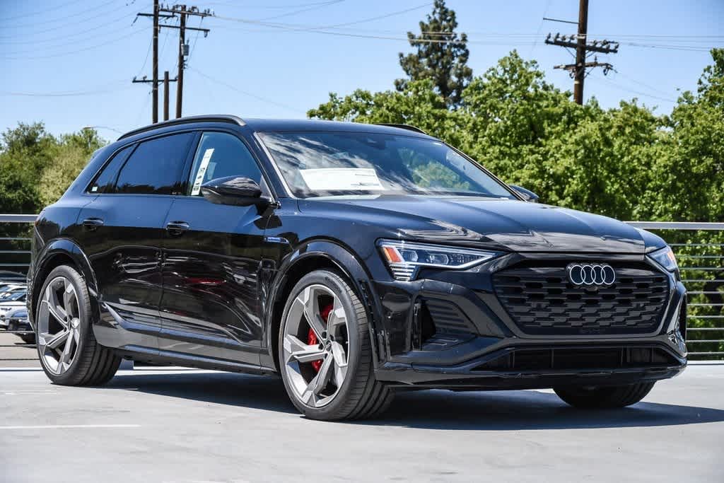 2024 Audi SQ8 e-tron Premium Plus 3