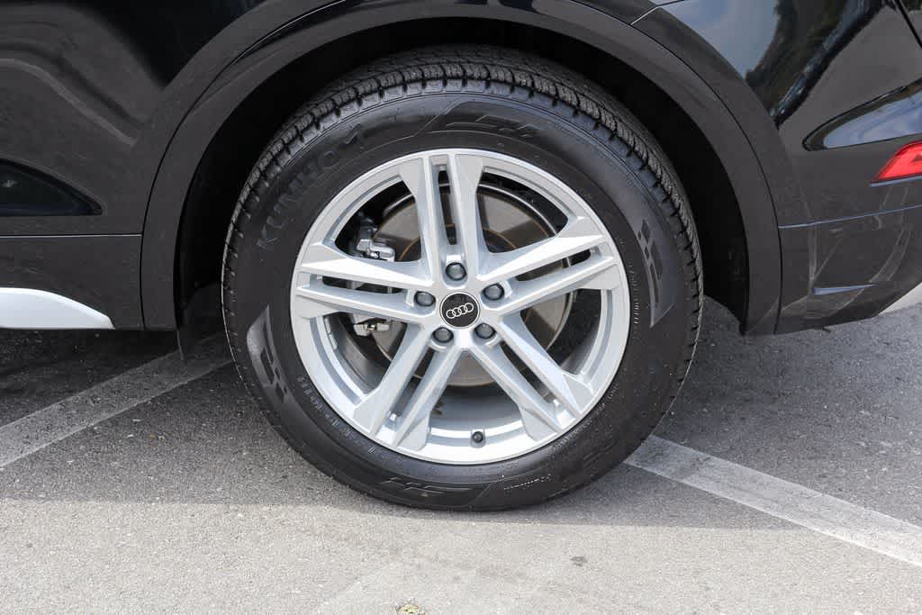 Thumbnail: 2025 Audi Q5 - 10