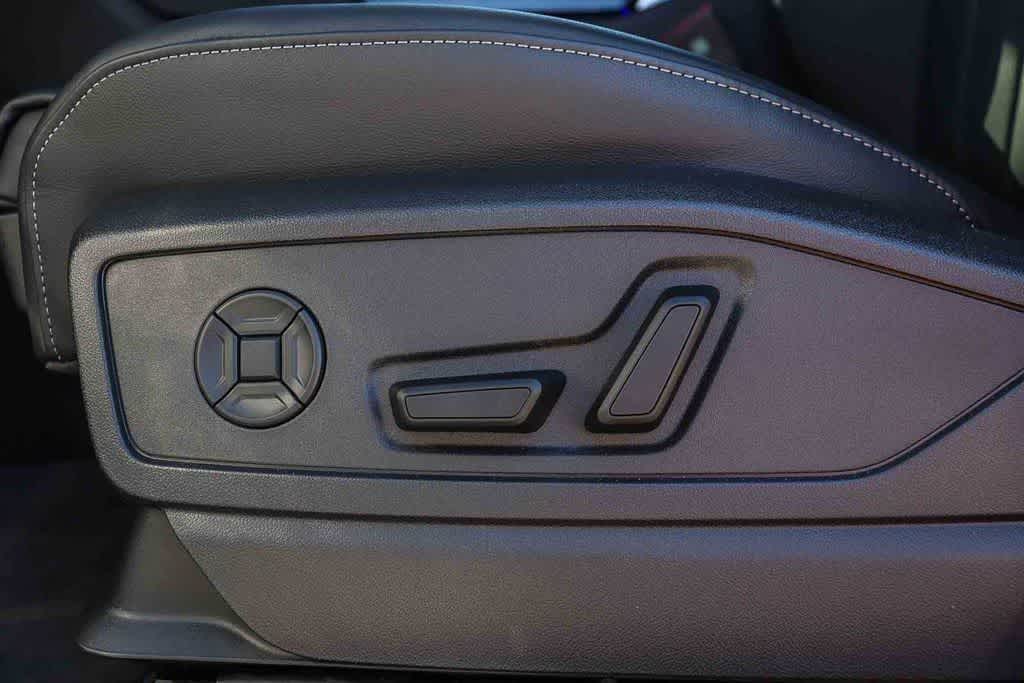 Thumbnail: 2025 Audi Q5 - 24