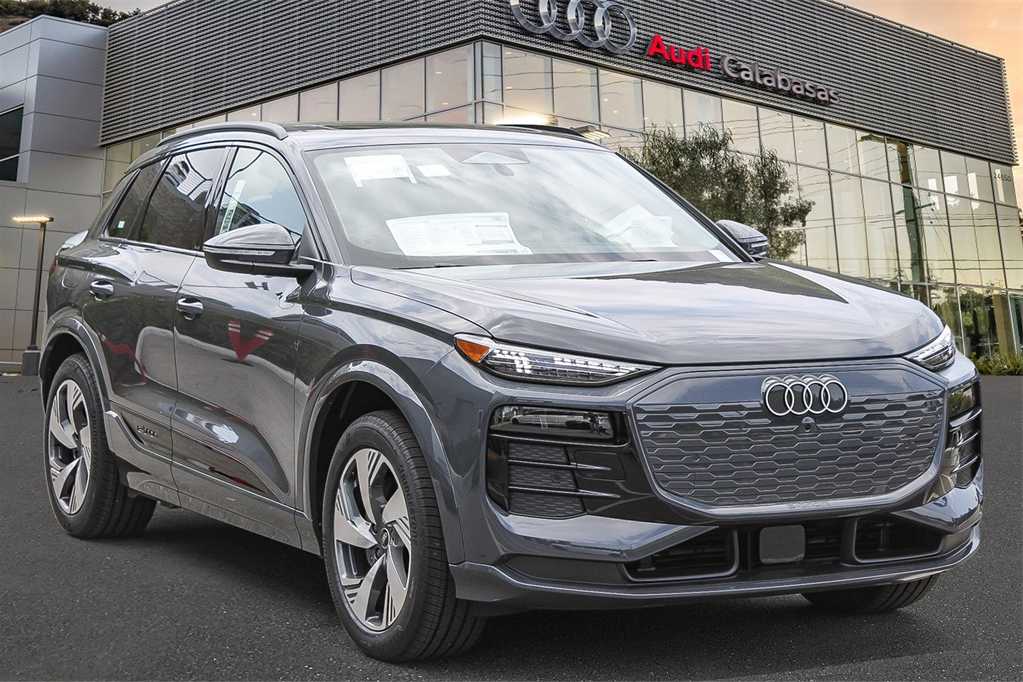 2025 Audi Q6 E-tron Premium Plus photo 3