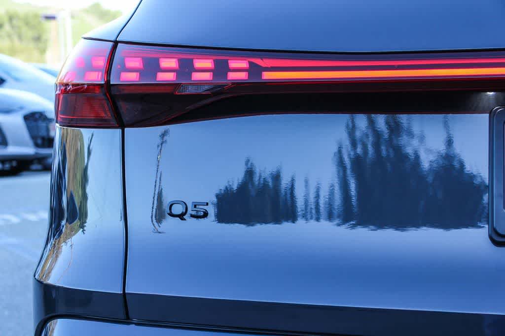 Thumbnail: 2025 Audi Q5 - 11