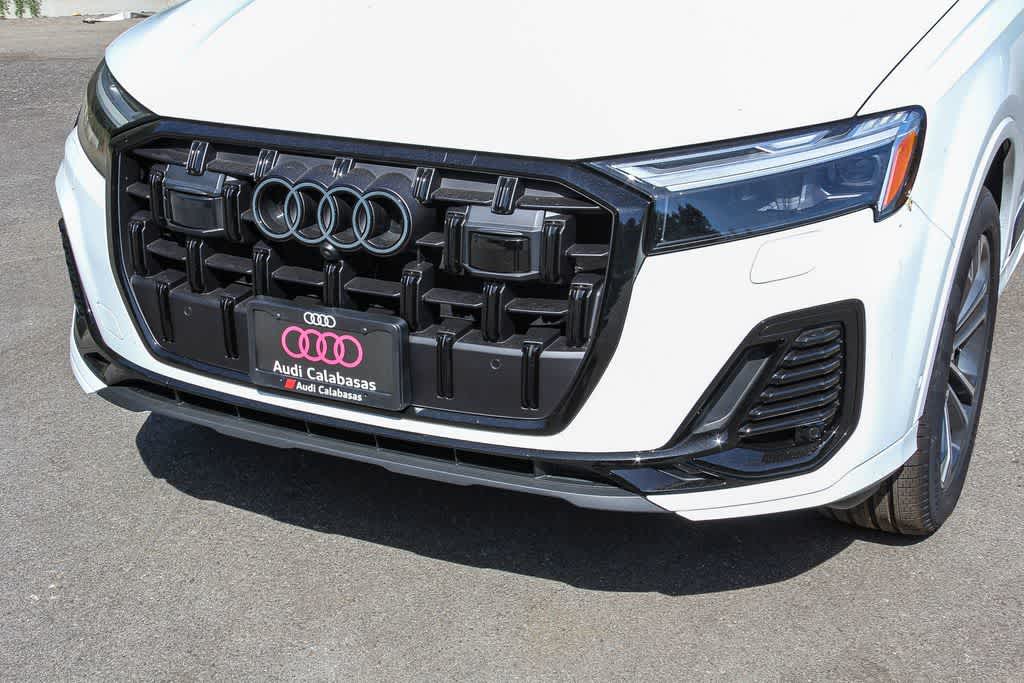 Thumbnail: 2026 Audi Q7 - 8