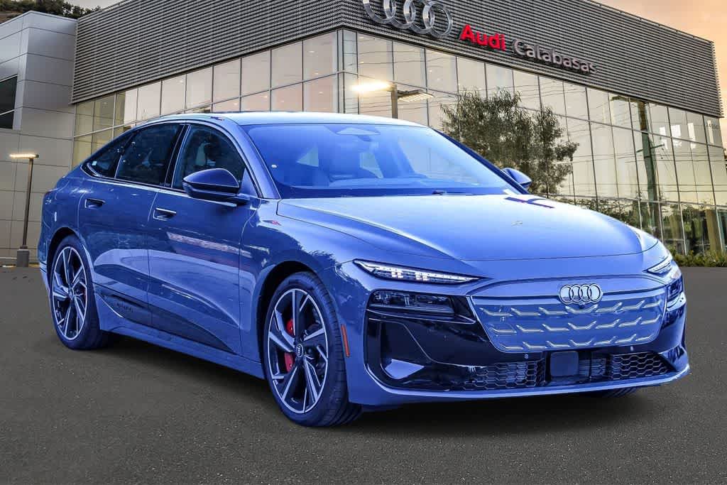 Thumbnail: 2025 Audi e-tron S - 5