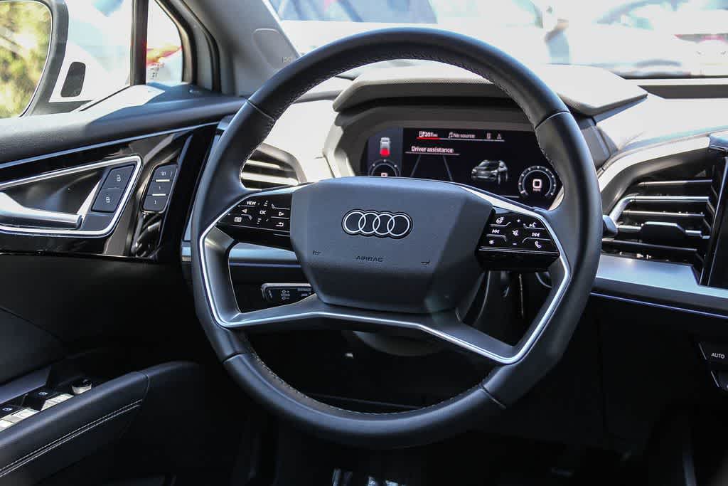 Thumbnail: 2023 Audi Q4 e-tron - 16