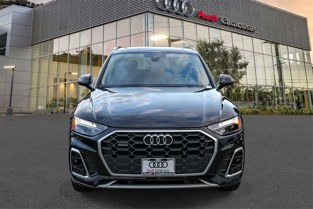 Thumbnail: 2023 Audi Q5 - 7