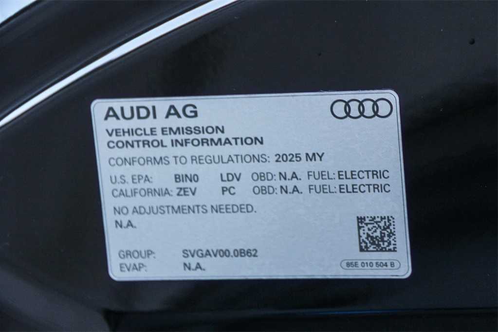 Thumbnail: 2025 Audi e-tron S - 27