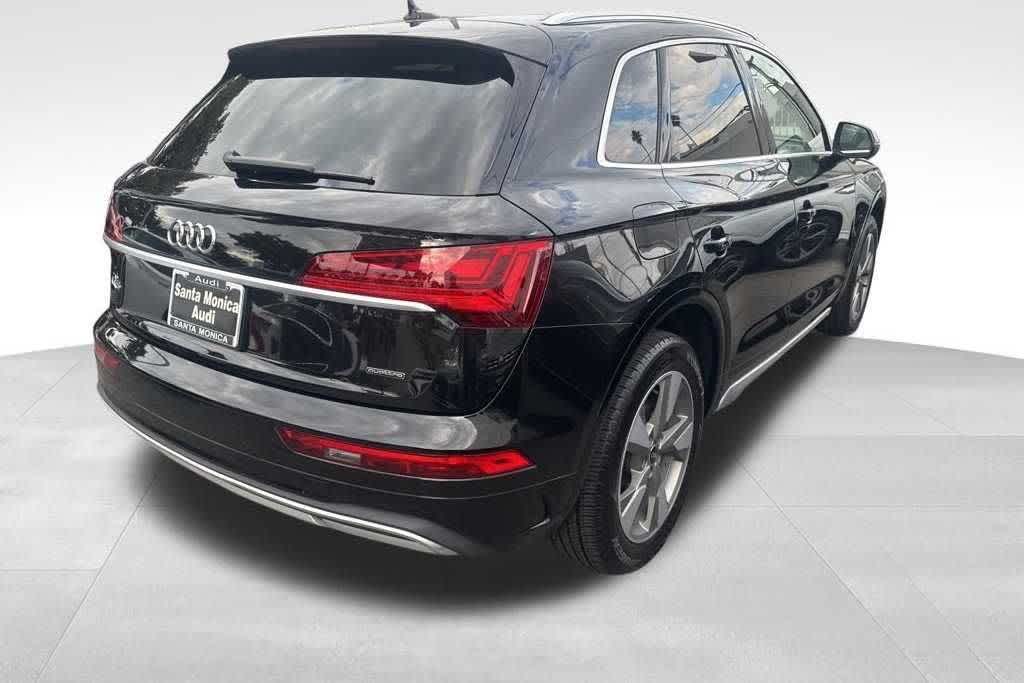 Thumbnail: 2022 Audi Q5 - 10