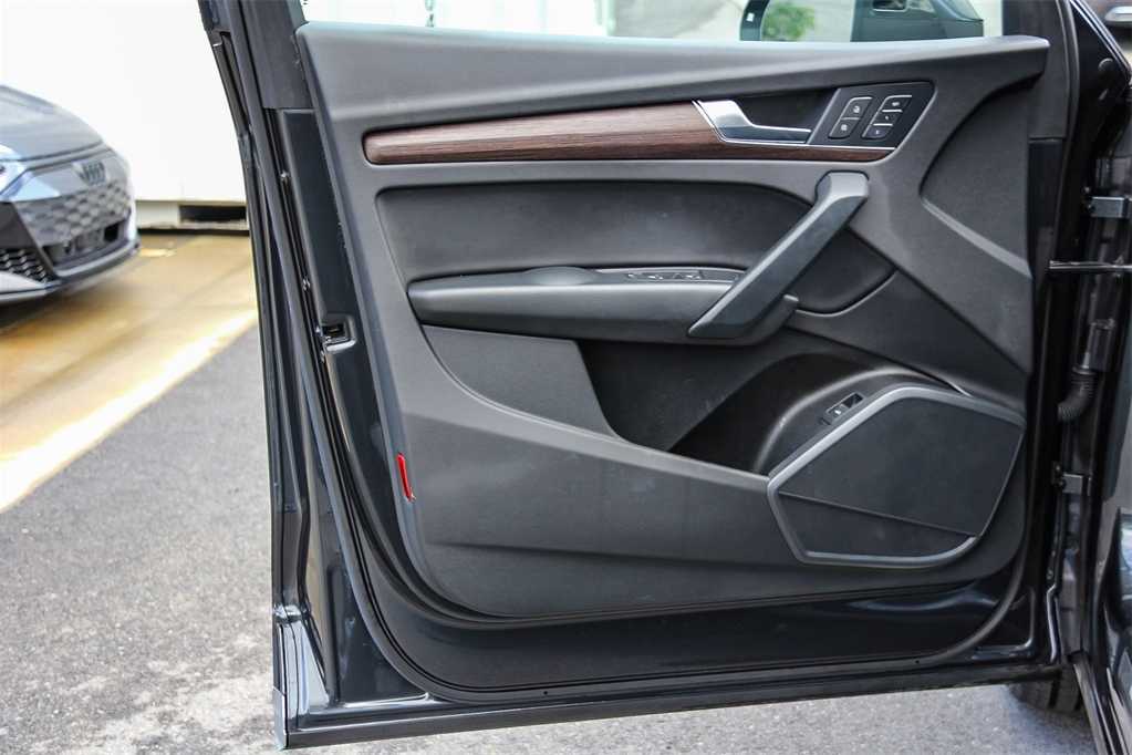 Thumbnail: 2023 Audi Q5 - 22