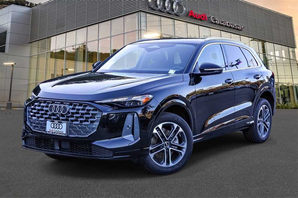 Thumbnail: 2025 Audi Q5 - 1