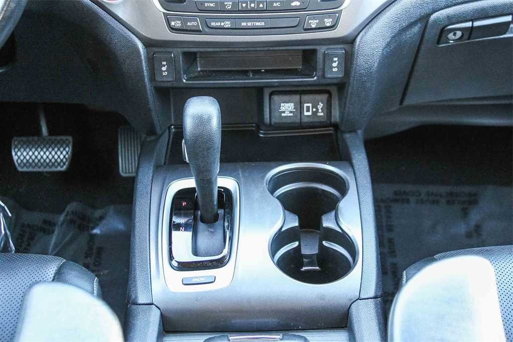 Thumbnail: 2017 Honda Ridgeline - 13