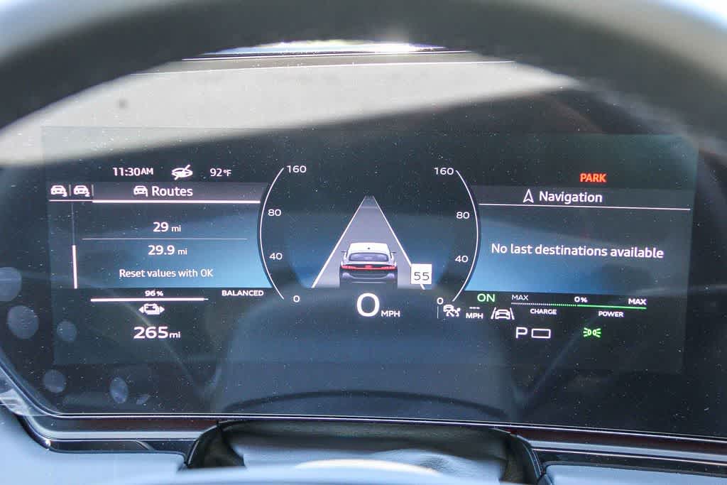 Thumbnail: 2025 Audi e-tron S - 22