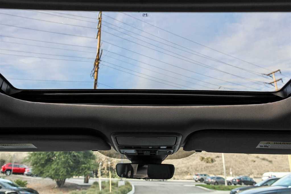 Thumbnail: 2022 Honda Odyssey - 13