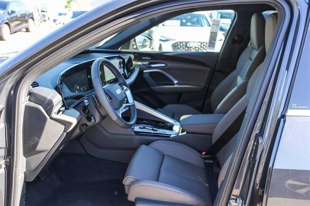 Thumbnail: 2025 Audi Q5 - 19