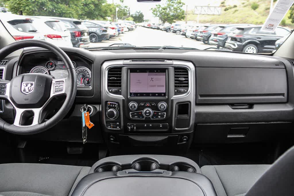 Thumbnail: 2022 RAM 1500 Classic - 12
