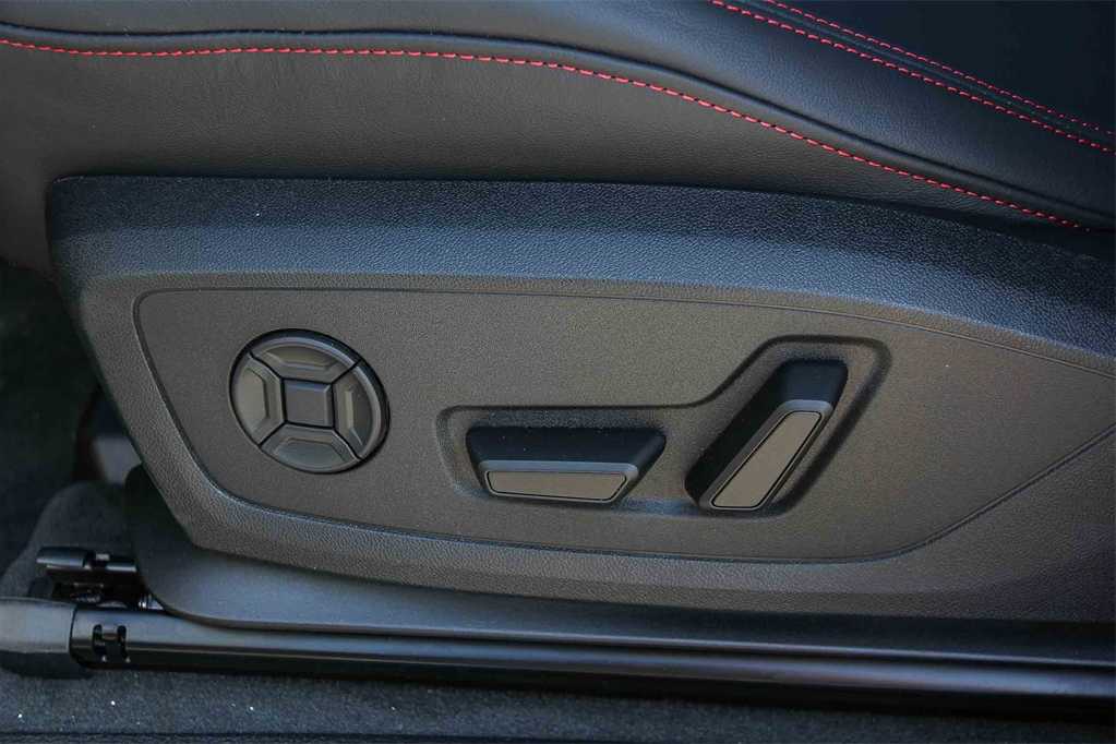 Thumbnail: 2025 Audi Q3 - 21