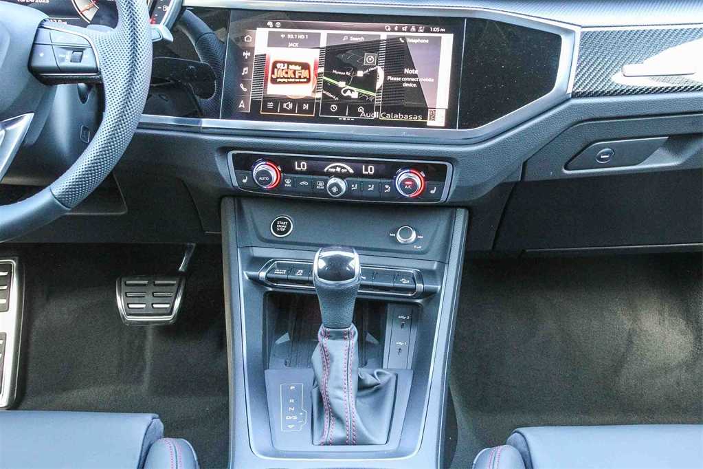 Thumbnail: 2025 Audi Q3 - 14