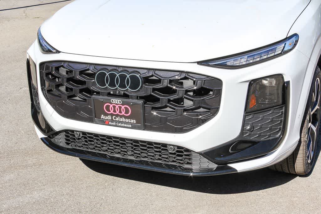 Thumbnail: 2026 Audi Q3 - 8
