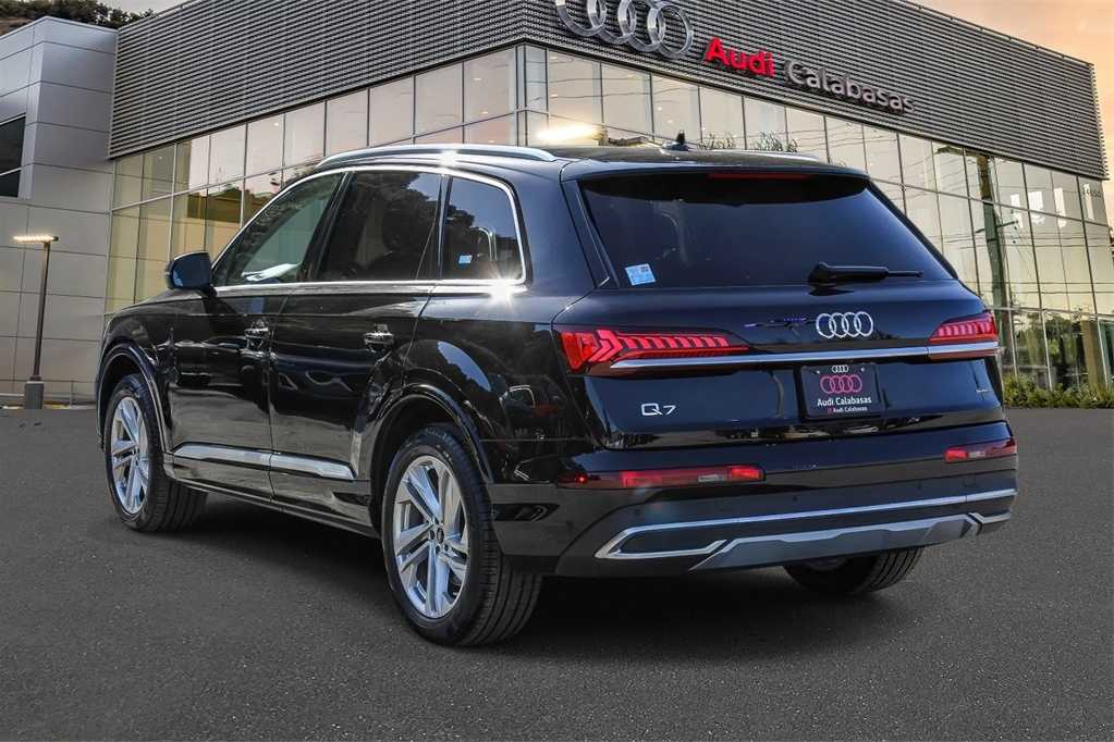 Thumbnail: 2023 Audi Q7 - 2