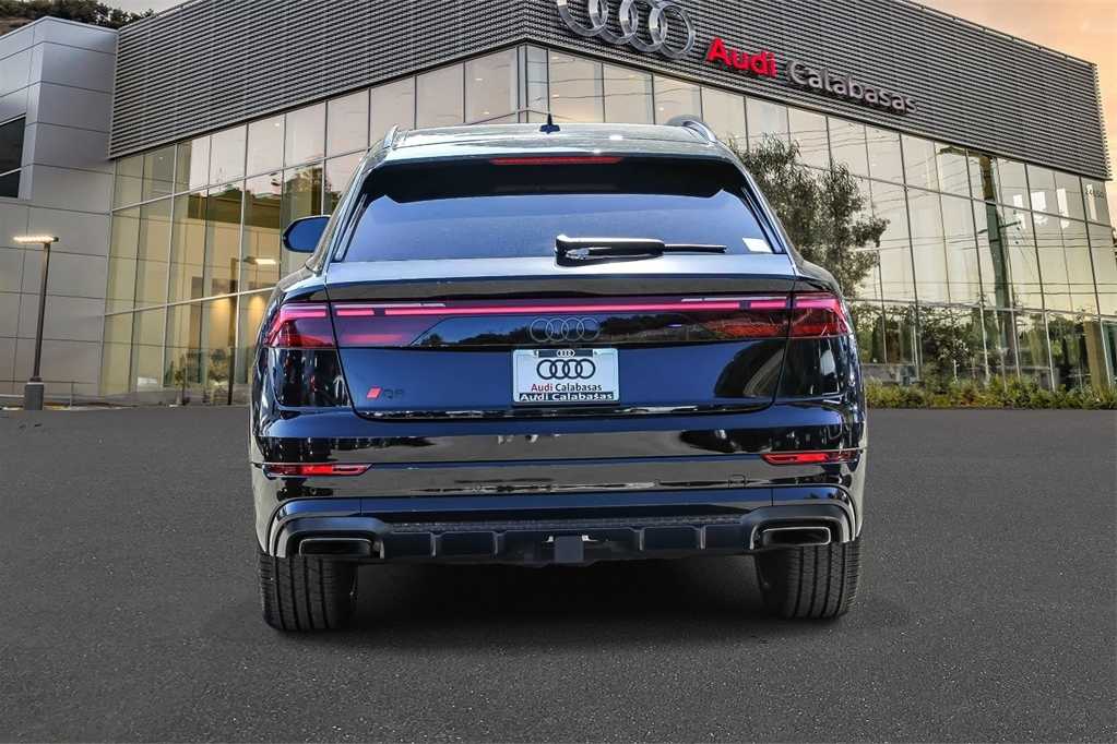 Thumbnail: 2025 Audi Q8 - 3
