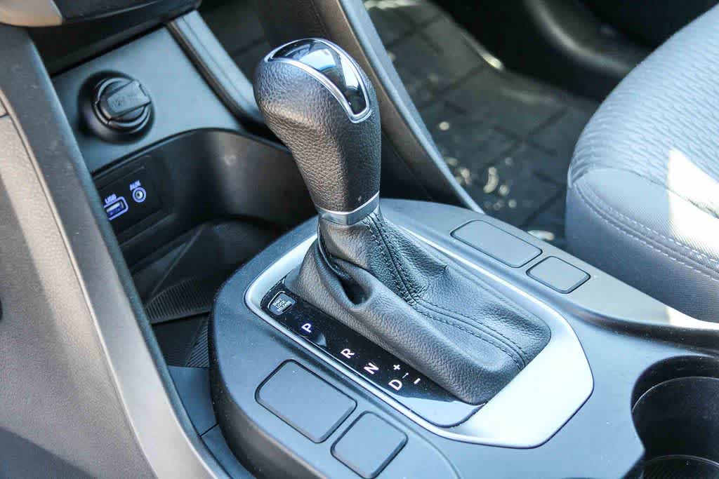 Thumbnail: 2017 Hyundai Santa Fe - 17