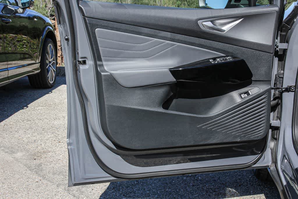 Thumbnail: 2023 Volkswagen ID.4 - 22