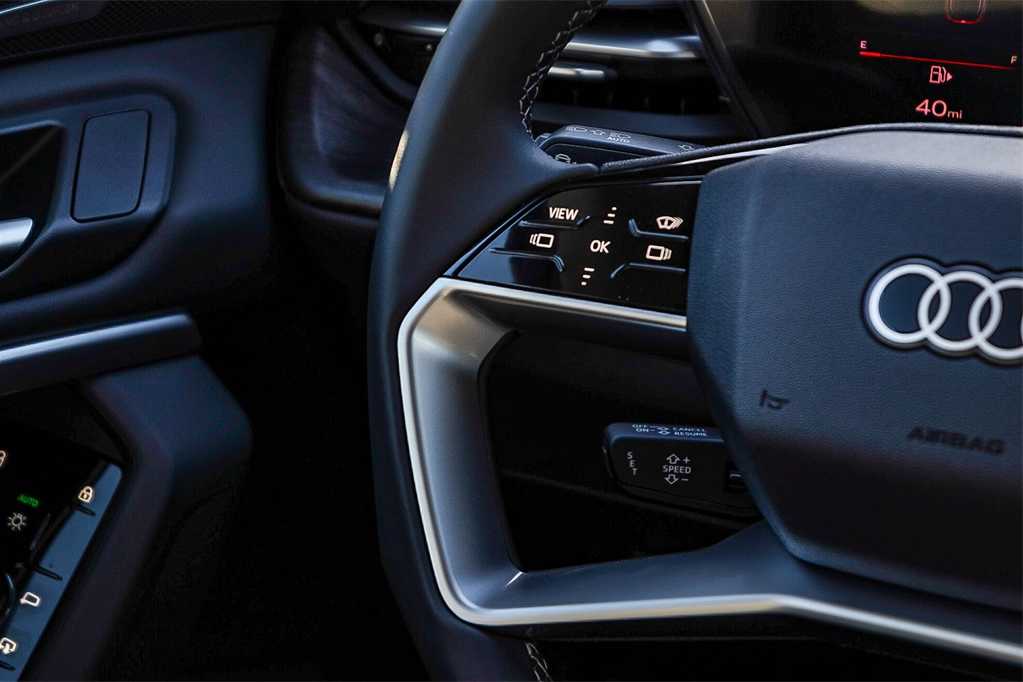 Thumbnail: 2025 Audi Q5 - 16