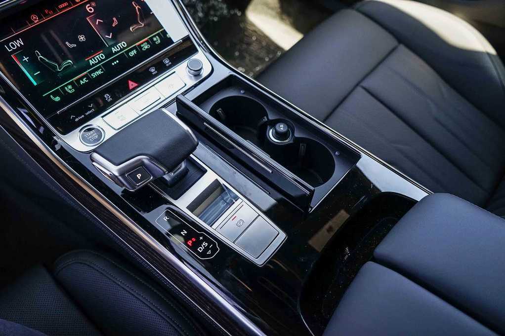 Thumbnail: 2026 Audi A8 - 23