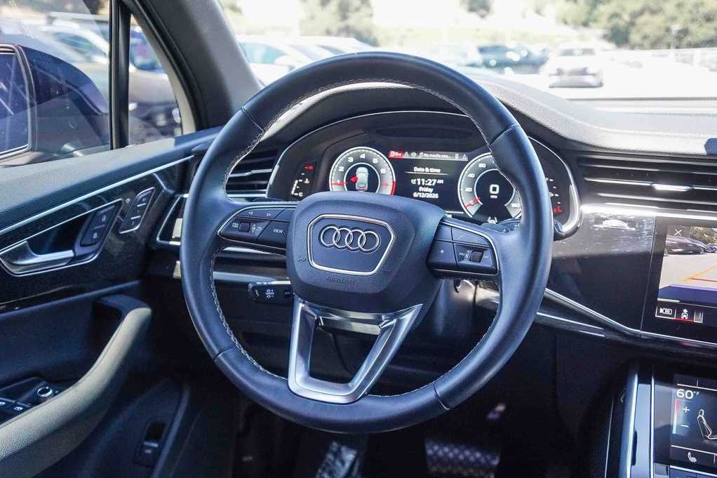 Thumbnail: 2025 Audi Q7 - 15