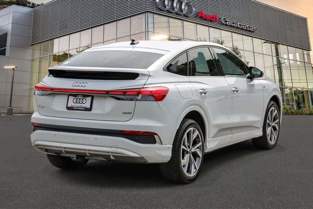 Thumbnail: 2023 Audi Q4 e-tron - 4