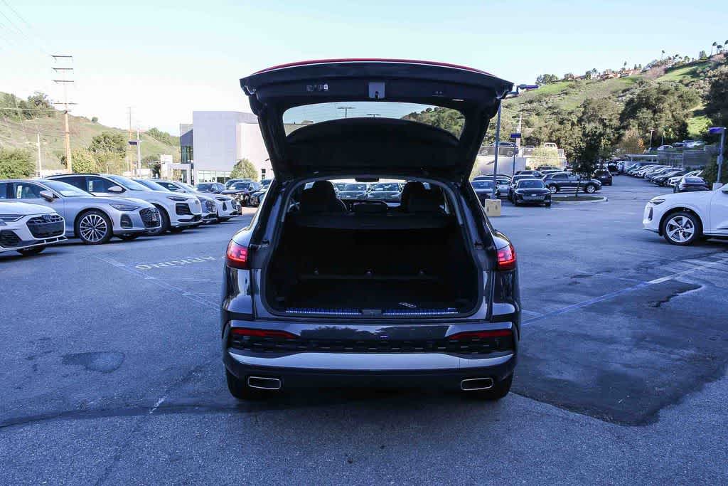 Thumbnail: 2025 Audi Q5 - 26